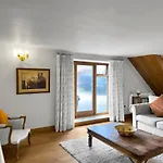 度假居 Large Countryside Retreat - Sleeps 10 - 2 Hot Tubs