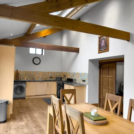 Holiday home Large Countryside Retreat - Sleeps 10 - 2 Hot Tubs Easingwold