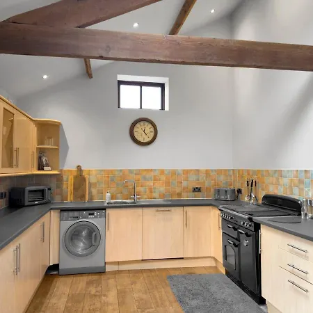 Large Countryside Retreat - Sleeps 10 - 2 Hot Tubs Casa de Férias